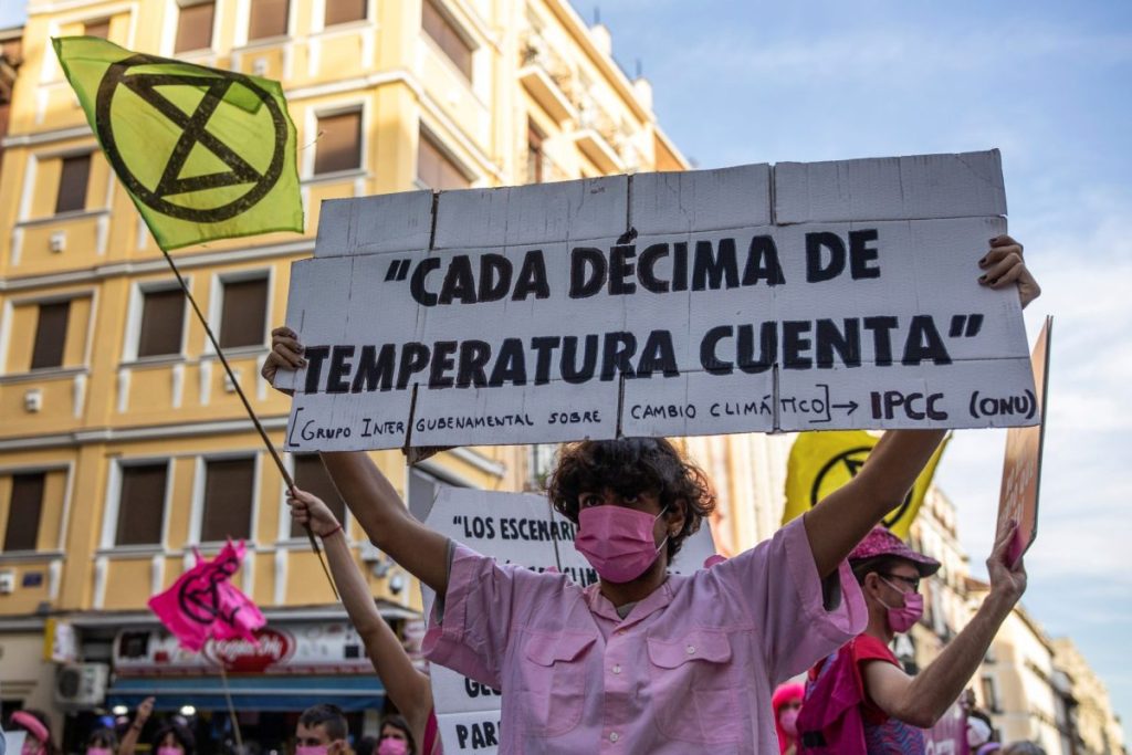 Integrantes del grupo ecologista 'Extinction Rebellion' en una protesta en Madrid