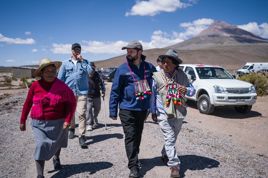 Boric culpa a Bolivia de obstruir la expulsión de migrantes y propone dialogar