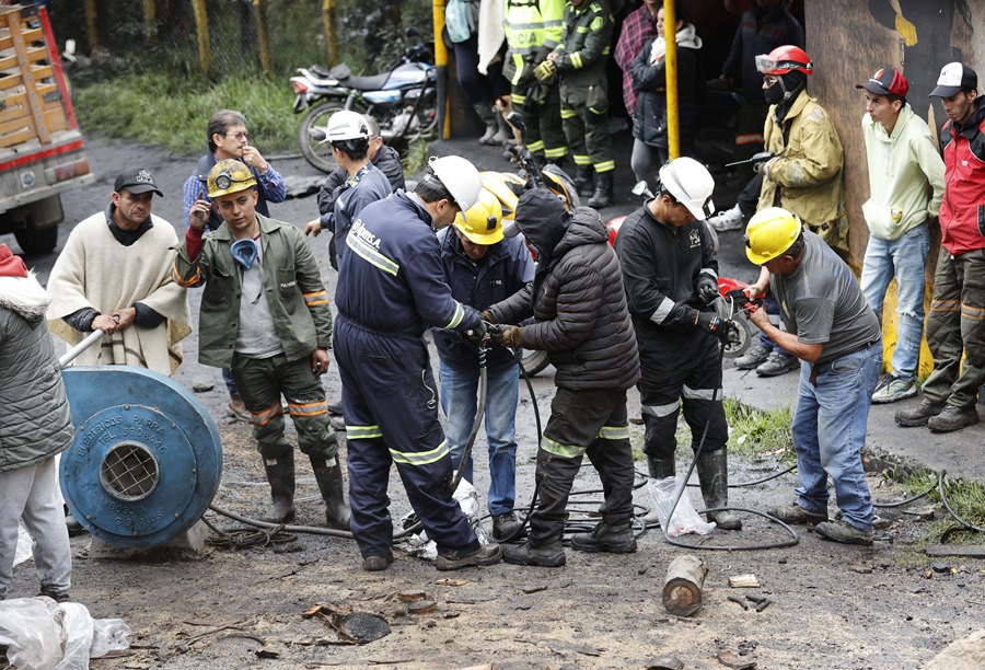 Asciende a 21 el número de fallecidos por la explosión de una mina en Colombia
