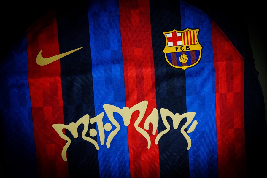 El FC Barcelona presentó hoy el logotipo de 'Motomami', el último álbum de Rosalía, que lucirá en la camiseta del primer equipo de fútbol.