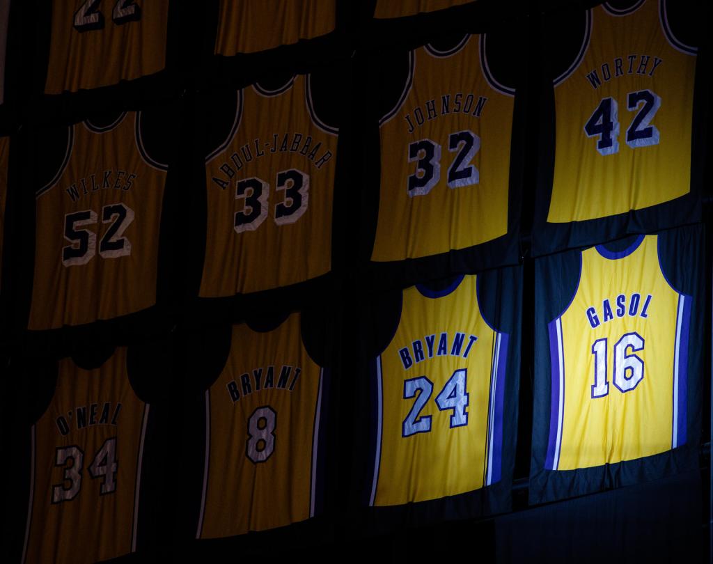 Lakers retire number 16 of Paul Gasol