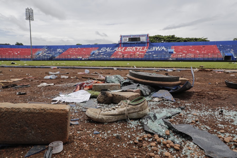Tragedia en un estadio de fútbol en Indonesia