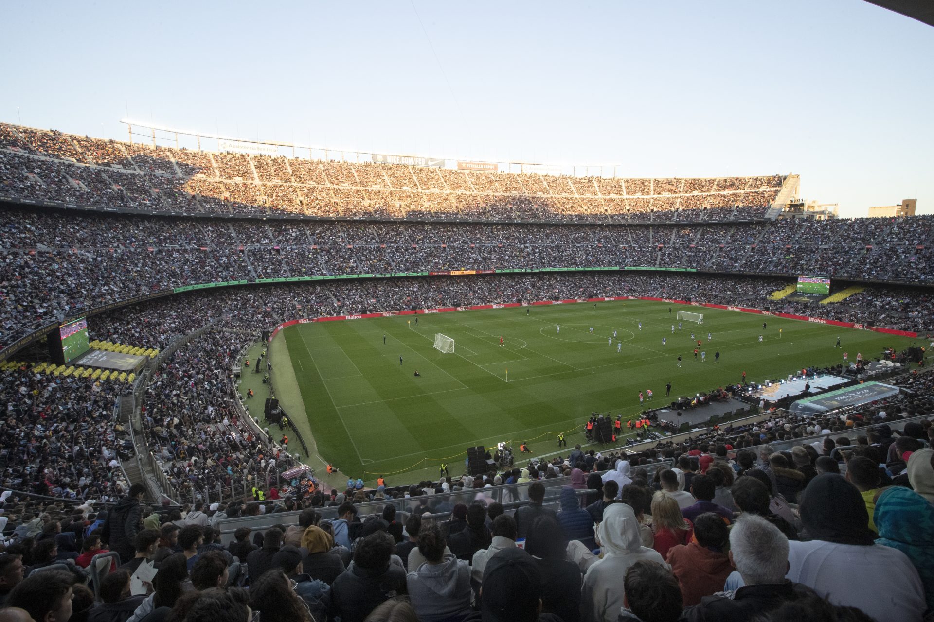 La Kings League bate records en el Camp Nou y por ‘streaming’