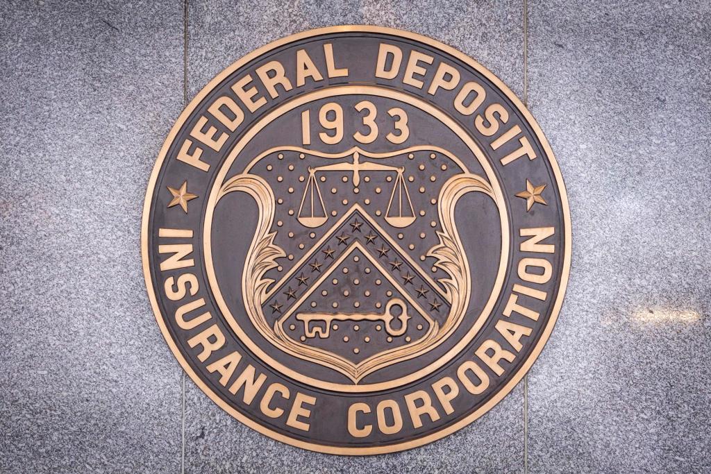 Vista de la sede de la Corporación Federal de Seguro de Depósitos (FDIC, sigla en inglés), en Washington, el 13 de marzo de 2023.EFE/Jim Lo Scalzo
