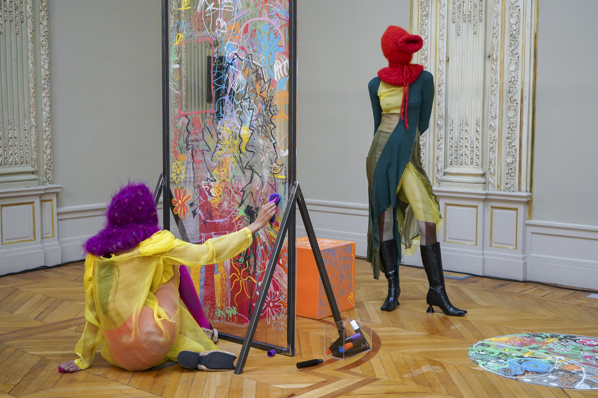 La diseñadora murciana Paula Cánovas del Vas presentó su nueva colección este lunes en París. EFE/María Díaz Valderrama