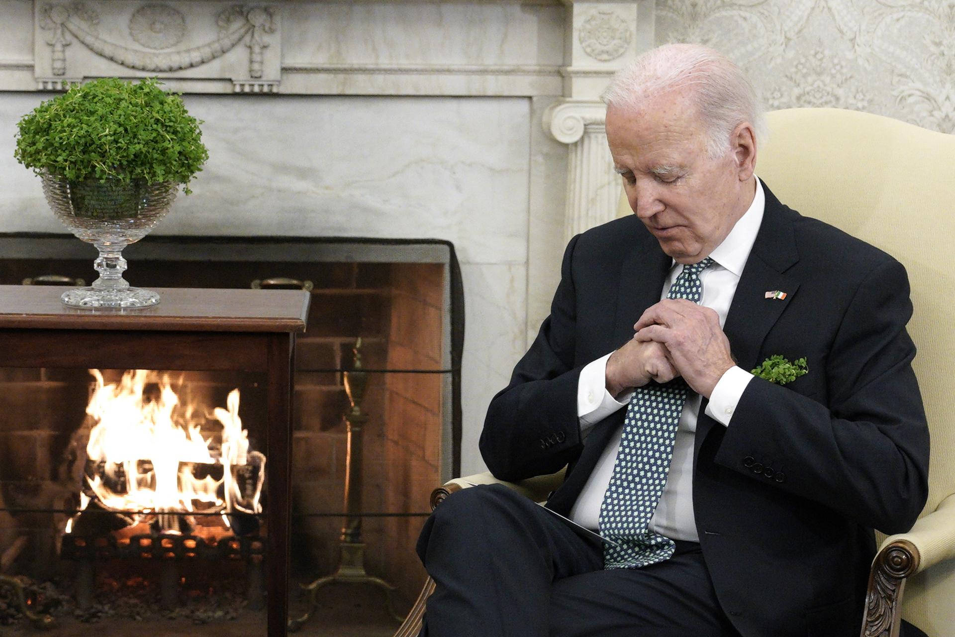 El presidente de EE.UU., Joe Biden, este 17 de marzo de 2023, en el Despacho Oval de la Casa Blanca. EFE/Yuri Gripas/Pool