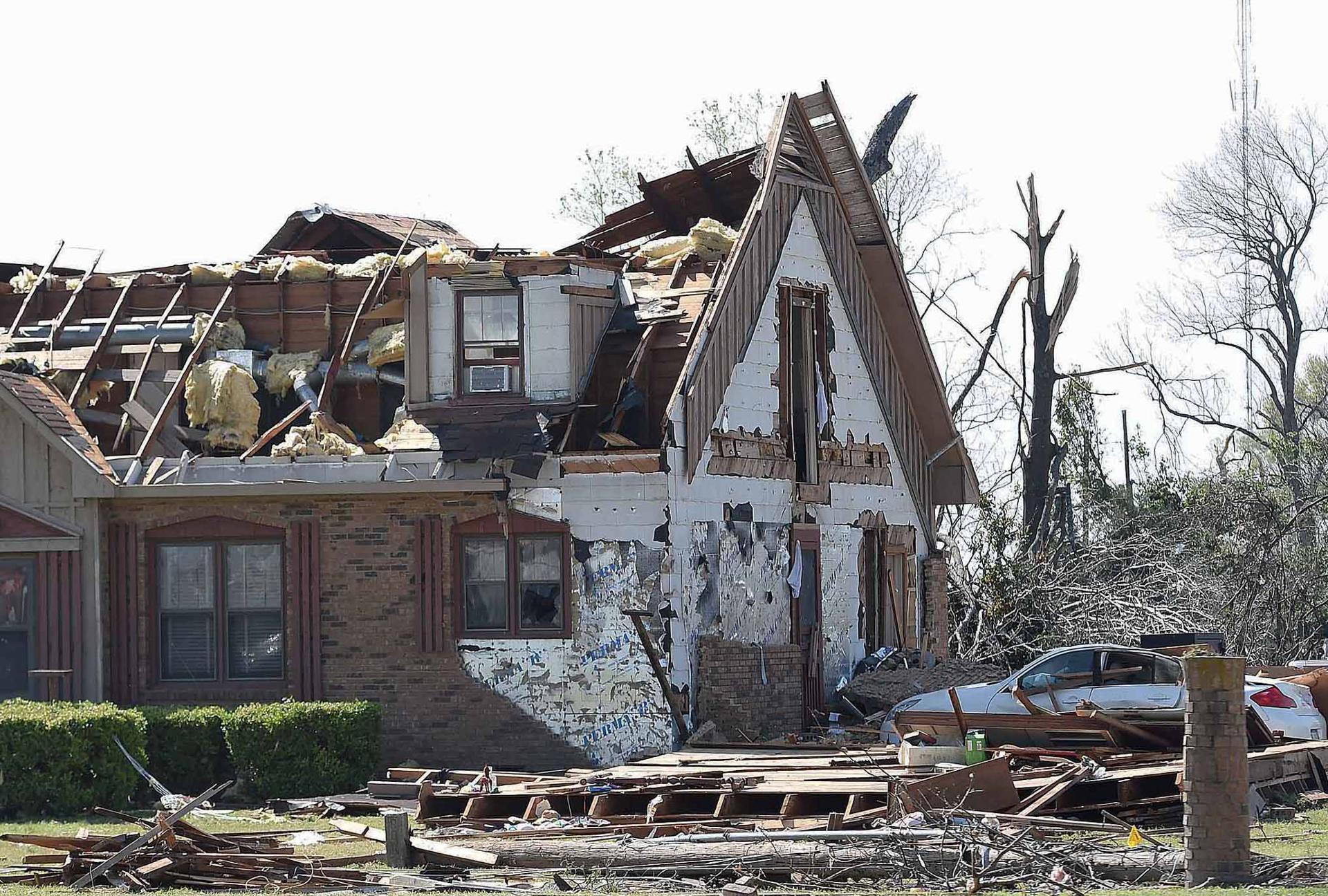 A house and car were destroyed after a tornado struck in Rolling Fork, Mississippi, US, 26 March 2023. EFE-EPA/CHRIS TODD
