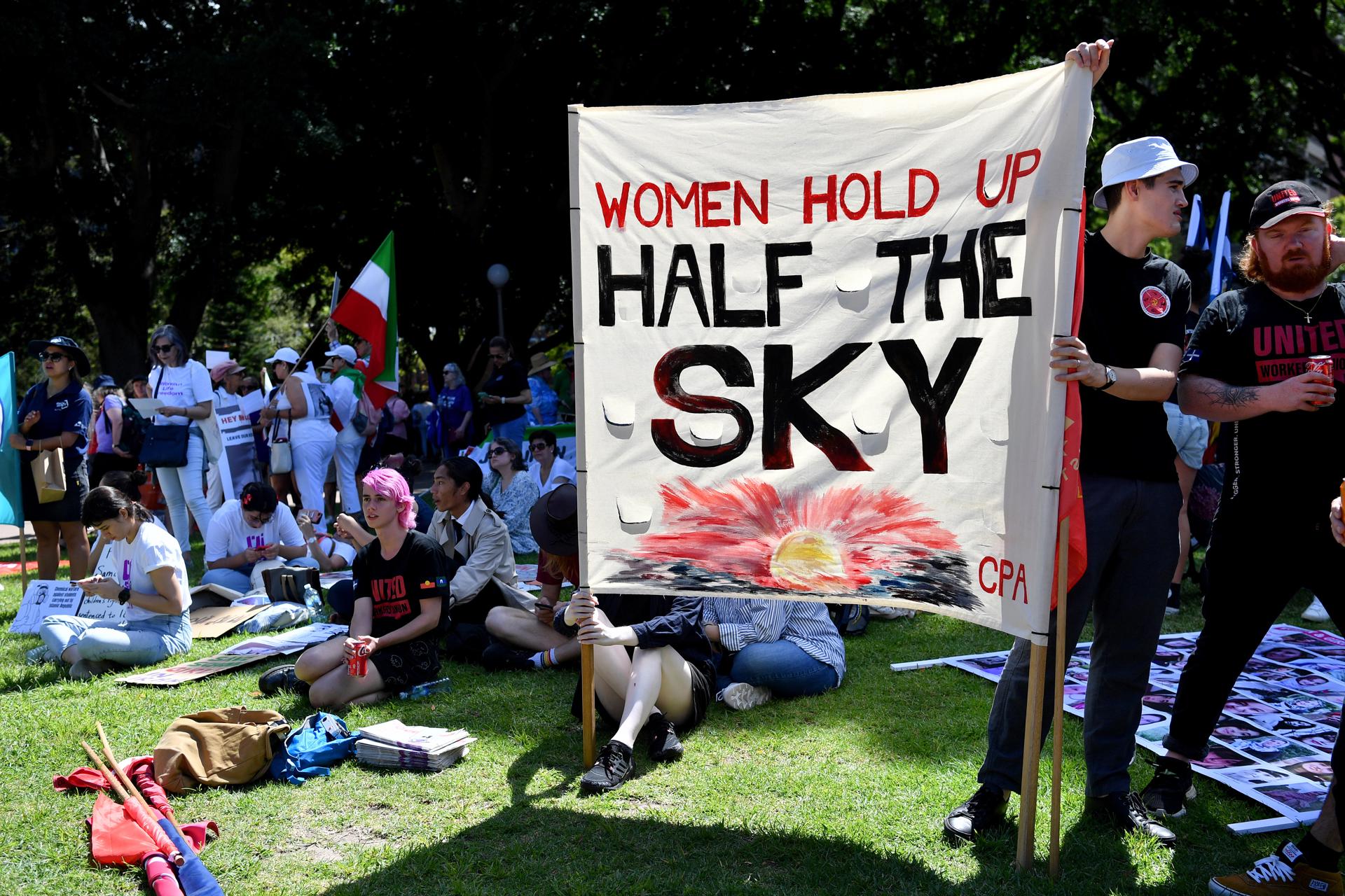 Protestors hold placards following a march for the rights and safety of women following International Women's Day (IWD) at Hyde Park in Sydney, Australia, 11 March 2023. EFE-EPA/BIANCA DE MARCHI AUSTRALIA AND NEW ZEALAND OUT[AUSTRALIA AND NEW ZEALAND OUT]/FILE