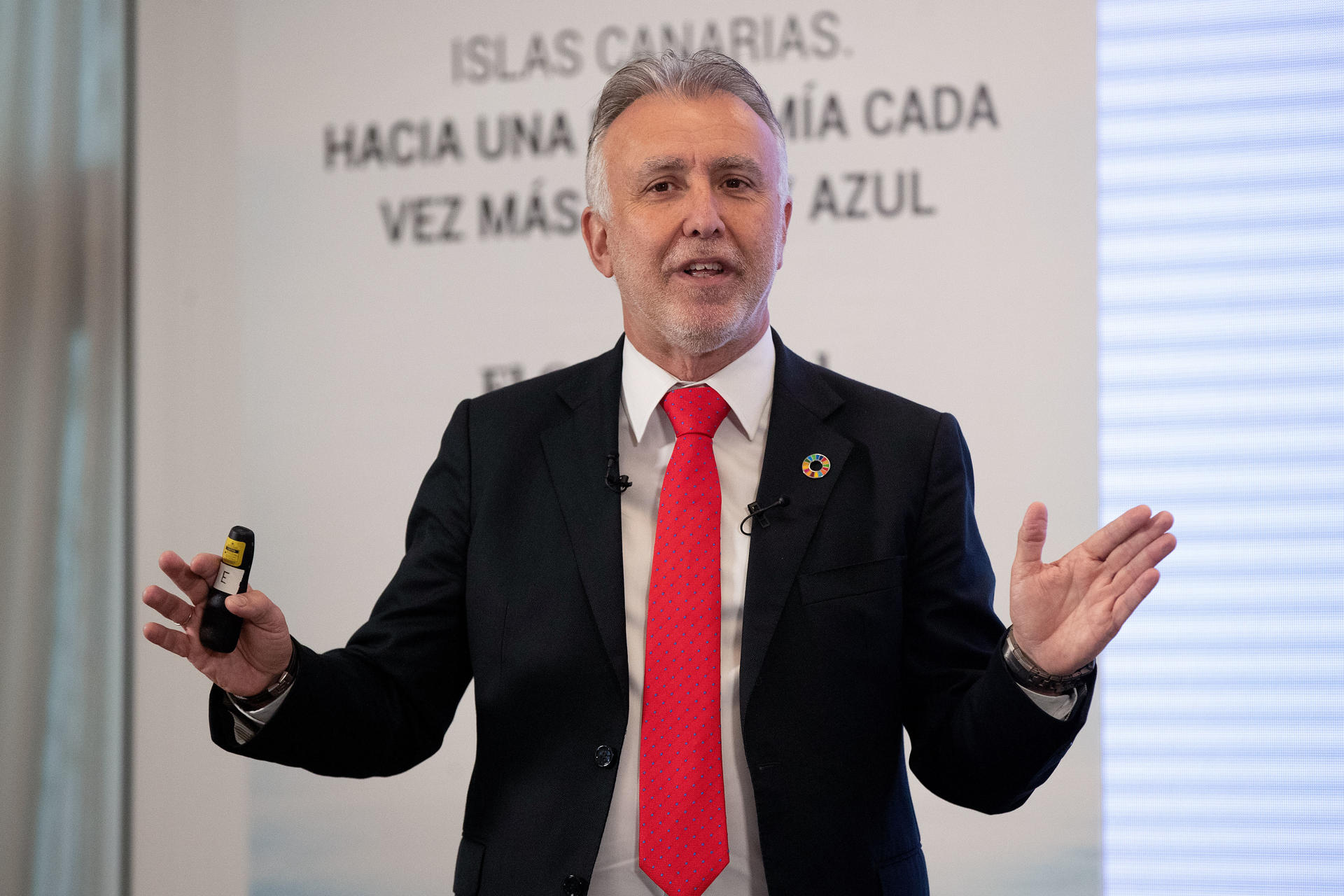 El presidente de Canarias, Ángel Víctor Torres, intervino este miércoles en el foro "Islas Canarias, hacia una economía cada vez más verde y azul" en Madrid. EFE/J.P. Gandul