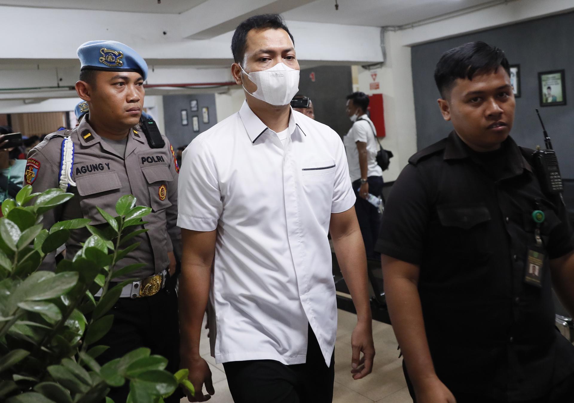 Indonesia Sentences Policeman For Negligence In Stampede That Killed ...