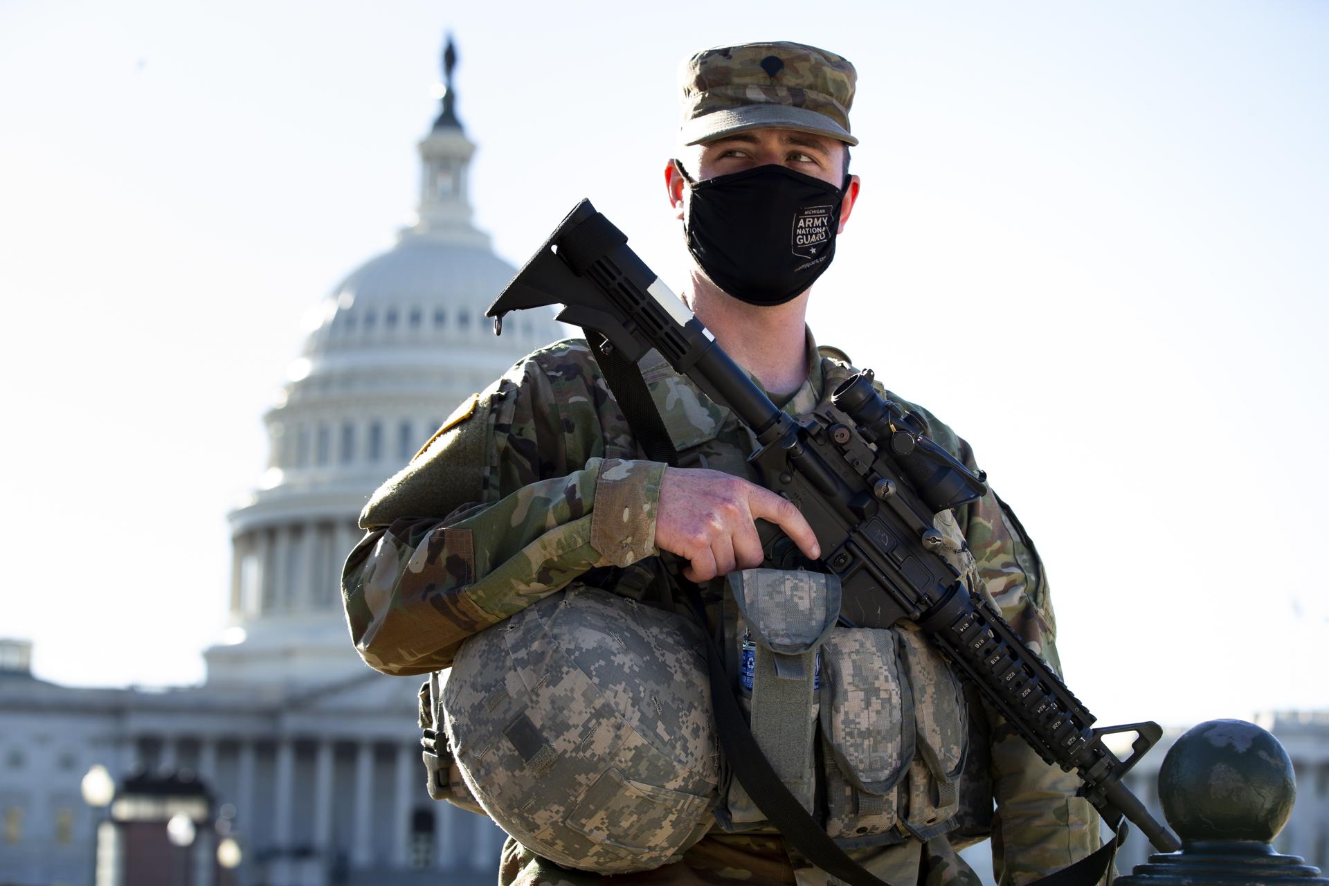 A member of the National Guard stands at the East Front of the US Capitol in Washington, DC, USA, 03 March 2021. EFE-EPA/MICHAEL REYNOLDS