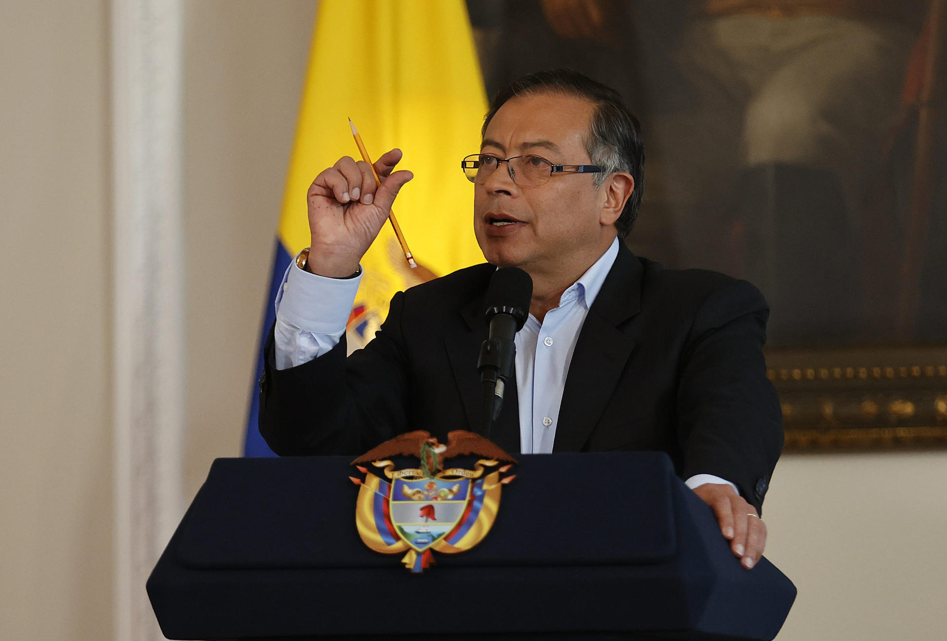 Fotografía de archivo en la que se registró al presidente de Colombia, Gustavo Petro, durante una rueda de prensa, en Bogotá (Colombia). EFE/Mauricio Dueñas