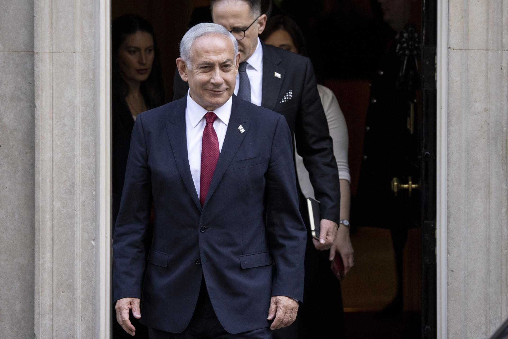 Israeli Prime Minister Benjamin Netanyahu leaves 10 Downing Street following a meeting with the British prime minister in London, Britain, 24 March 2023. EFE/EPA/TOLGA AKMEN