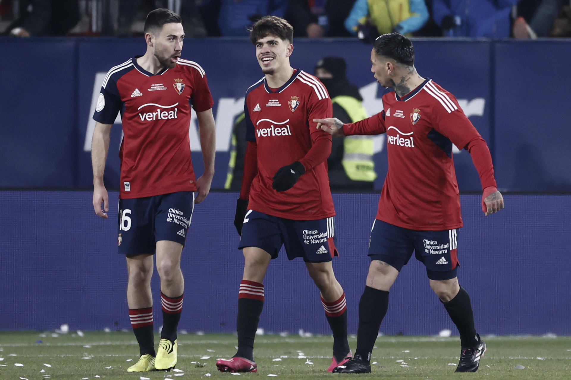 Osasuna's Abde Ezzalzouli (C) celebrates with teammates Moi Gomez (L) and Chimy Avila after scoring against Athletic during the Copa del Rey semifinal first leg in Pamplona, Spain, on 1 March 2023. EFE/Jesus Diges