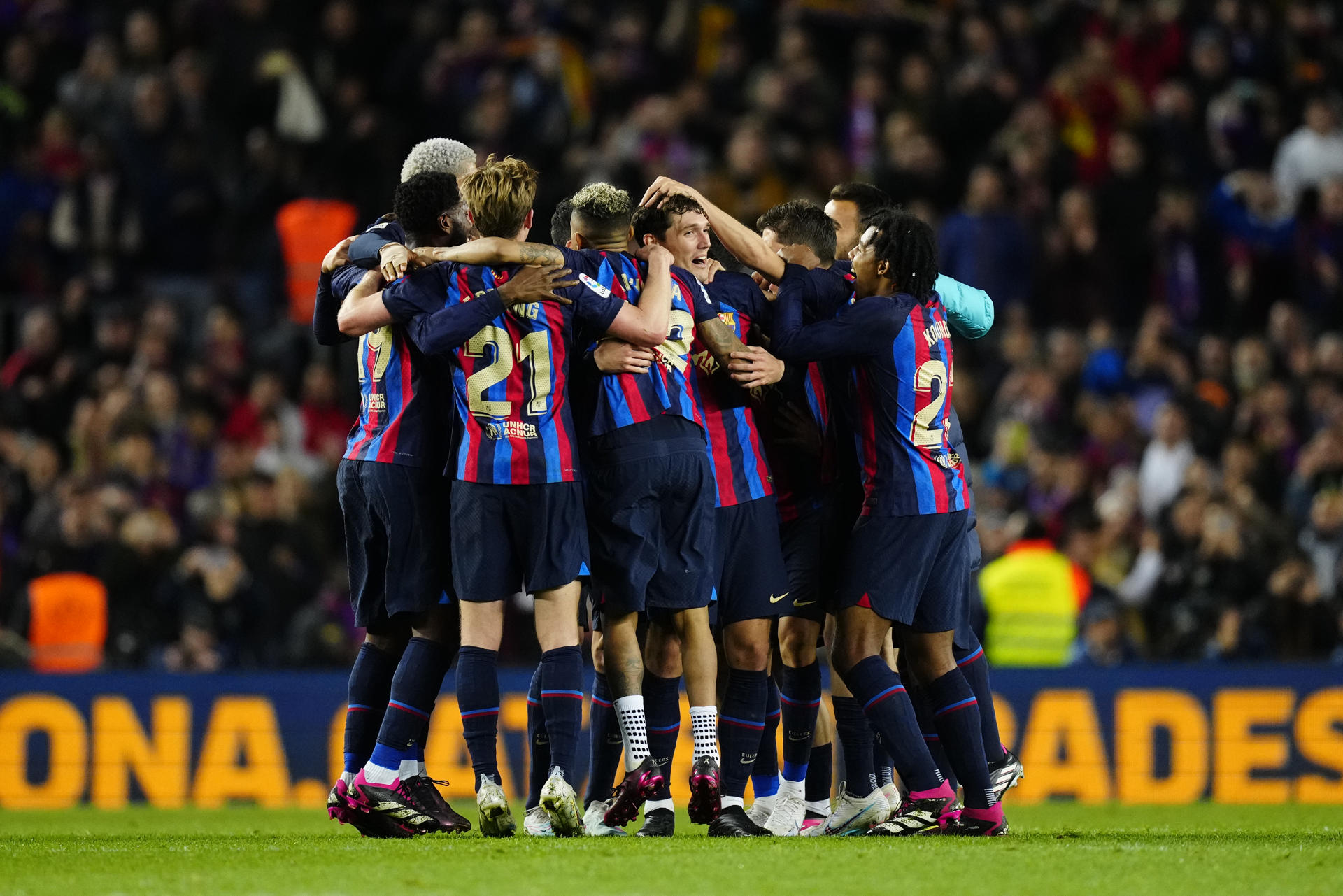 FC Barcelona players celebrate their victory against Real Madrid at the Camp Nou, Barcelona on March 19, 2023. EFE/Enric Fontcuberta.