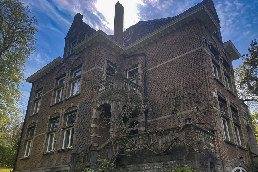 Casa del profesor Bergamotte donde el dibujante belga Hergé situó la trama del álbum "Tintín y las siete bolas de cristal".