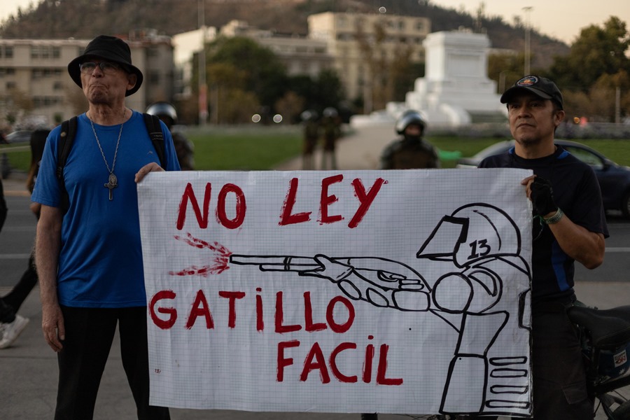 El “debate erróneo” que esquiva la ineludible reforma de Carabineros de Chile