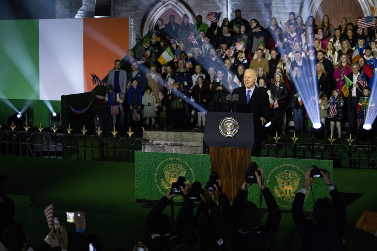 Biden deja Irlanda emocionado y arropado por sus “primos” celtas