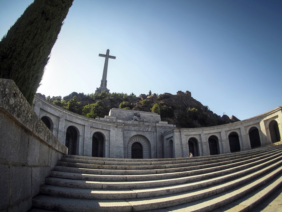 Los restos de José Antonio Primo de Rivera en el Valle de los Caídos se exhumarán el próximo lunes