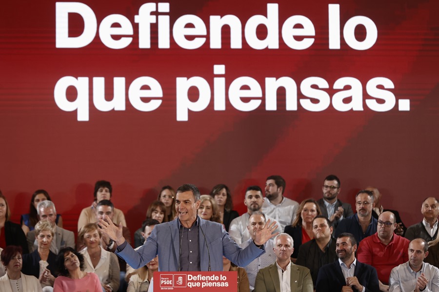 Pedro Sánchez, en el acto de presentación de la candidata a la alcaldía de Pamplona,