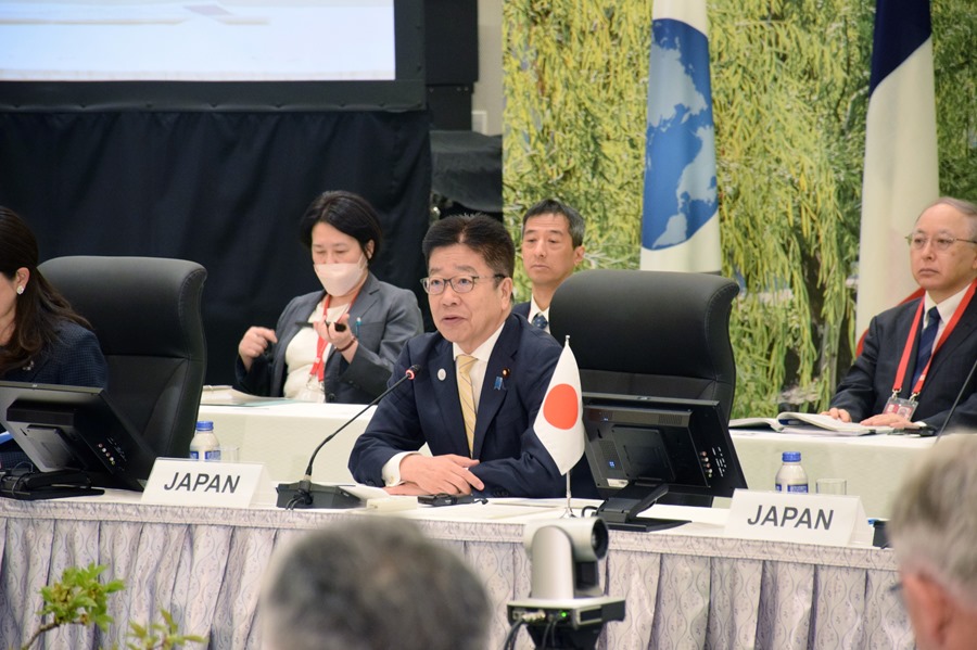 El ministro de Trabajo de Japon, Katsunobu Kato, durante la reunión del G7 en Kurashiki