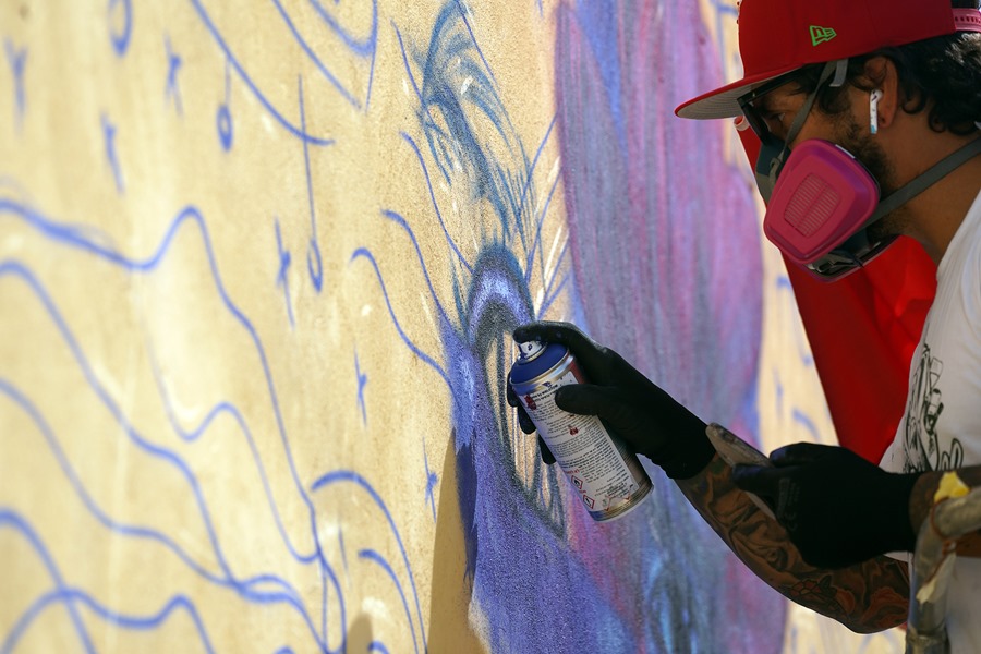 El arte del grafiti para dar vida al Mar Muerto, en riesgo de desaparición