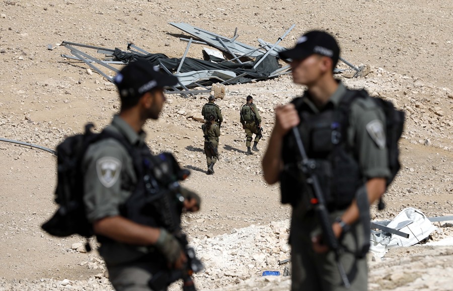 Soldados israelíes patrullan en el sur de Hebrón (Palestina). Las fronteras de Israel bajo la amenaza de Irán