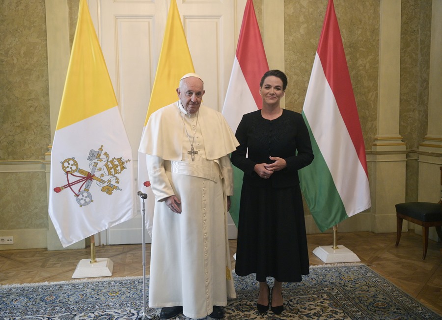 papa francisco en Hungría