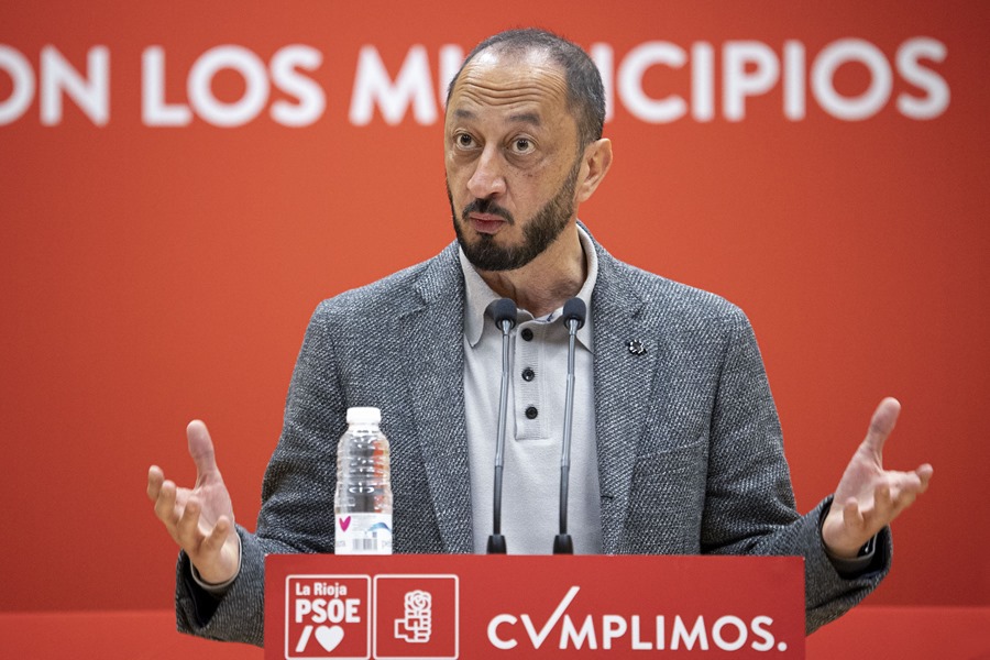 El secretario de Política Municipal del PSOE, Alfonso Rodríguez Gómez de Celis, participará en la precampaña de este fin de semana en Valencia. 