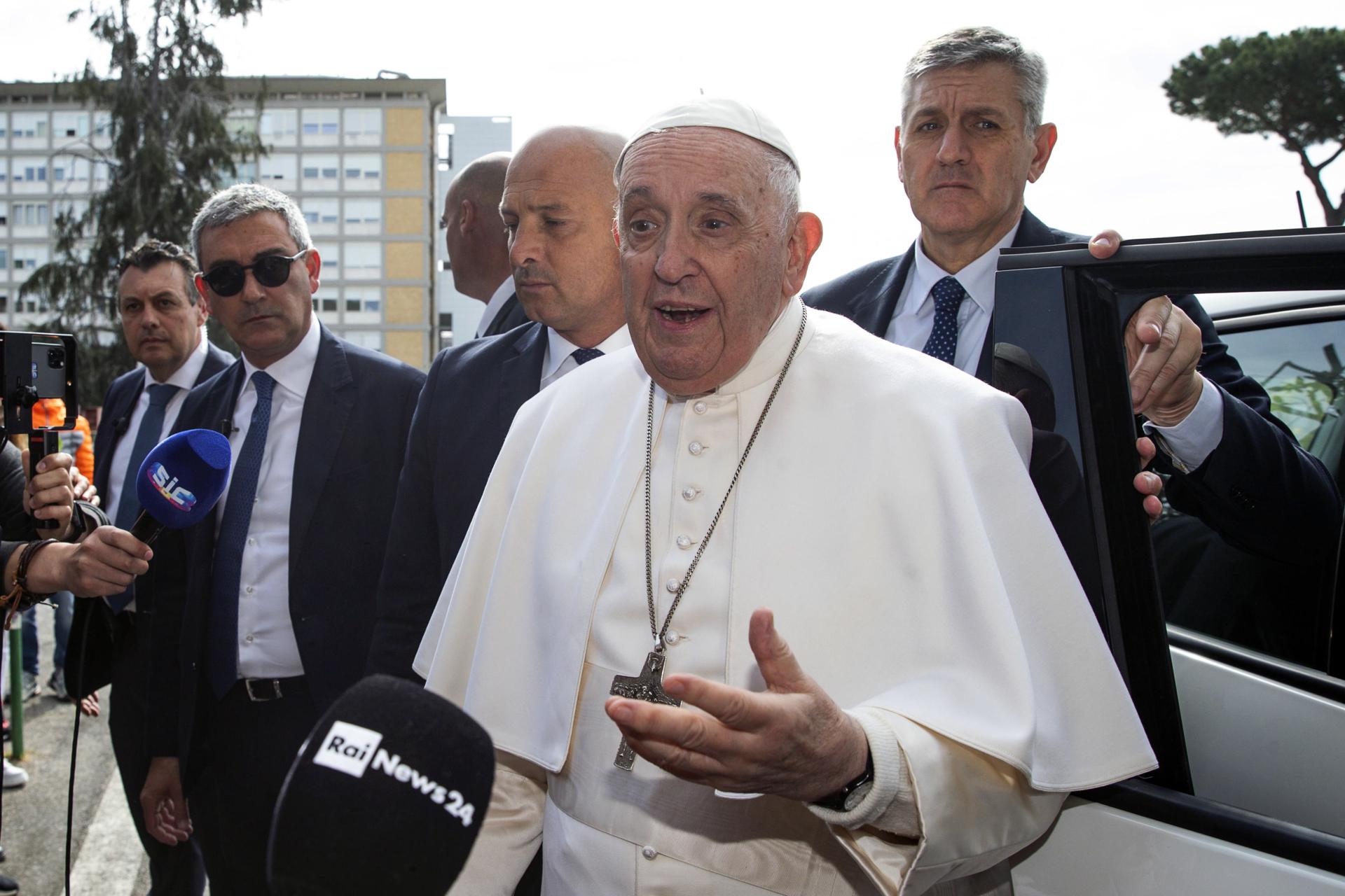 Pope Francis speaks to the press as he leaves the Agostino Gemelli Hospital in Rome, Italy, 01 April 2023. EFE/EPA/ANGELO CARCONI
