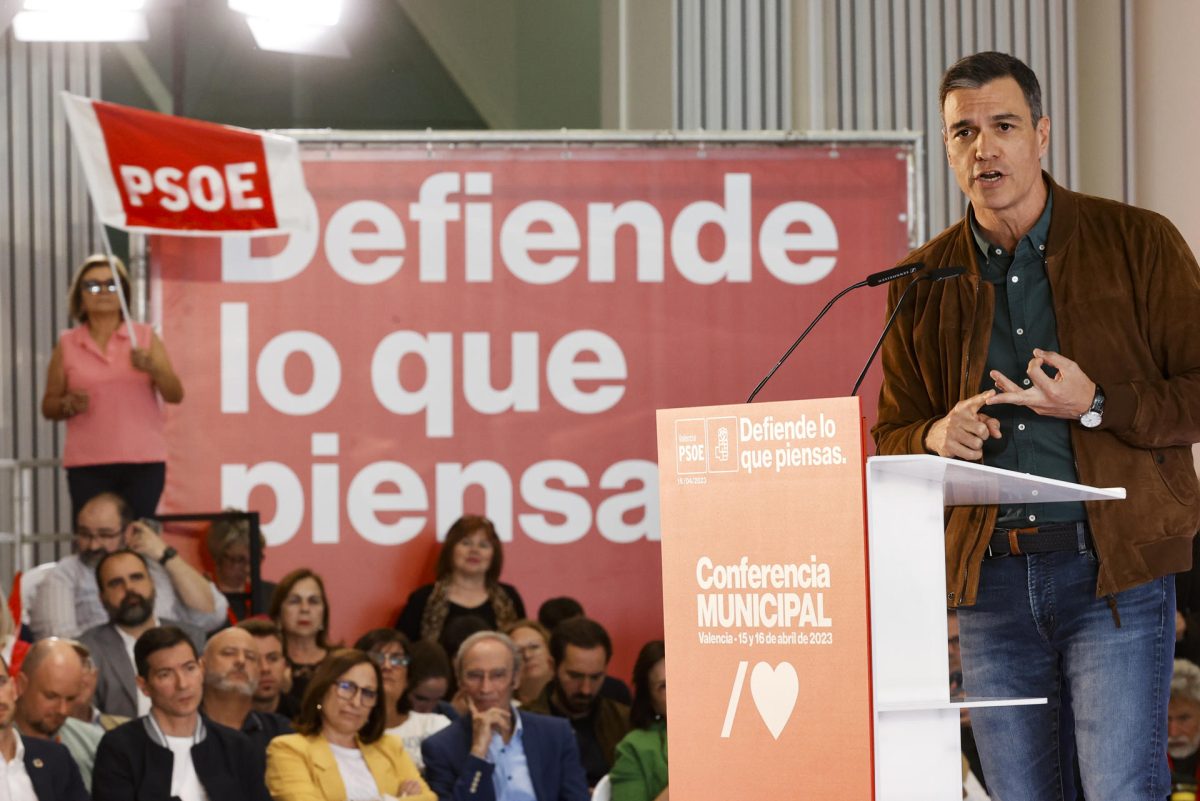 El secretario general del PSOE y presidente del Gobierno, Pedro Sánchez,en la jornada de clausura de la Conferencia Municipal del PSOE, este domingo en Valencia.