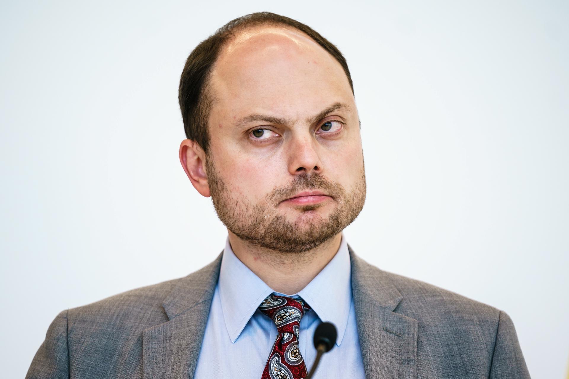 (FILE) Russian dissident Vladimir Kara-Murza attends a press statement prior to a faction meeting of the German Free Democratic Party (FDP) at the German parliament Bundestag in Berlin, Germany, 08 September 2020.  EFE/EPA/CLEMENS BILAN