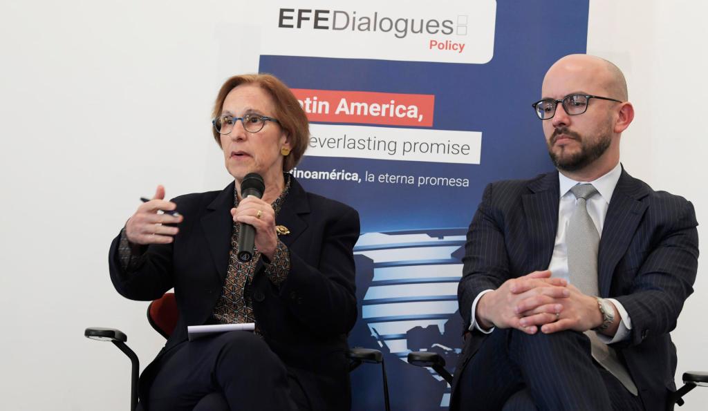 Cynthia Arson, principal investigator for Latin America at the Wilson Center, and the director of the Western Hemisphere at the White House, Juan González, participate in the EFE Dialogue forum: Latin America, the eternal promise today, in Washington (USA).  EFE/Lenin Nolly