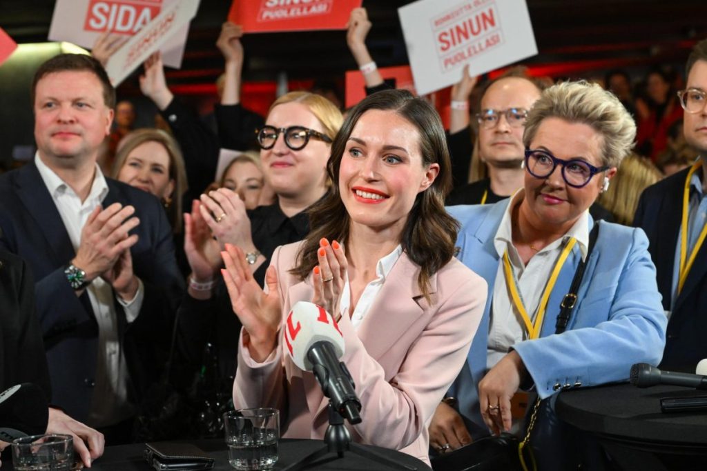La Primera ministra de Finlandia y líder del Partido Social Demócrata, Sanna Marin durante la jornada de elecciones en Finlandia