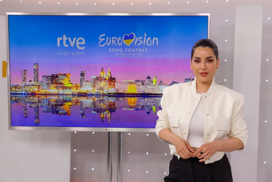 La cantante Ruth Lorenzo posa durante la rueda de prensa convocada para informar sobre la próxima edición de Eurovisión, este miércoles, en Madrid.