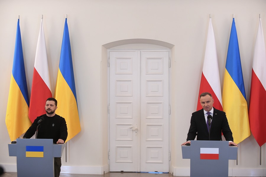 Zelenski llega a Varsovia en su primera visita oficial