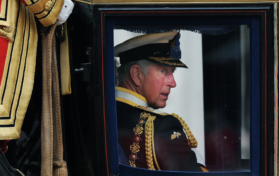 Imagen de archivo del rey Carlos III en un carruaje real