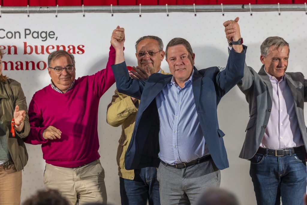 Page says that the PSOE changes what Cospedal did
