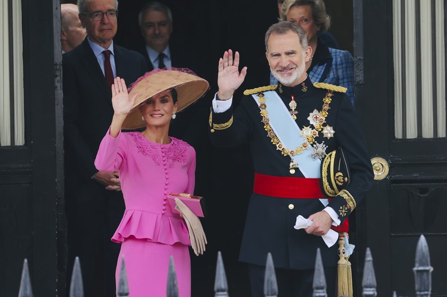 Los reyes de España asisten a la coronación