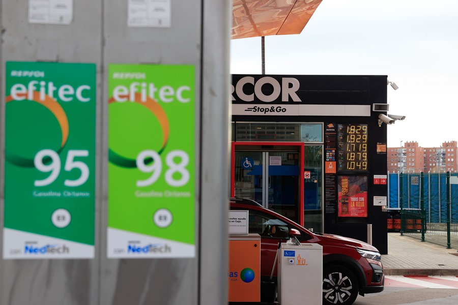 El precio de la gasolina cae un 1,82 % en una semana, hasta niveles del pasado agosto