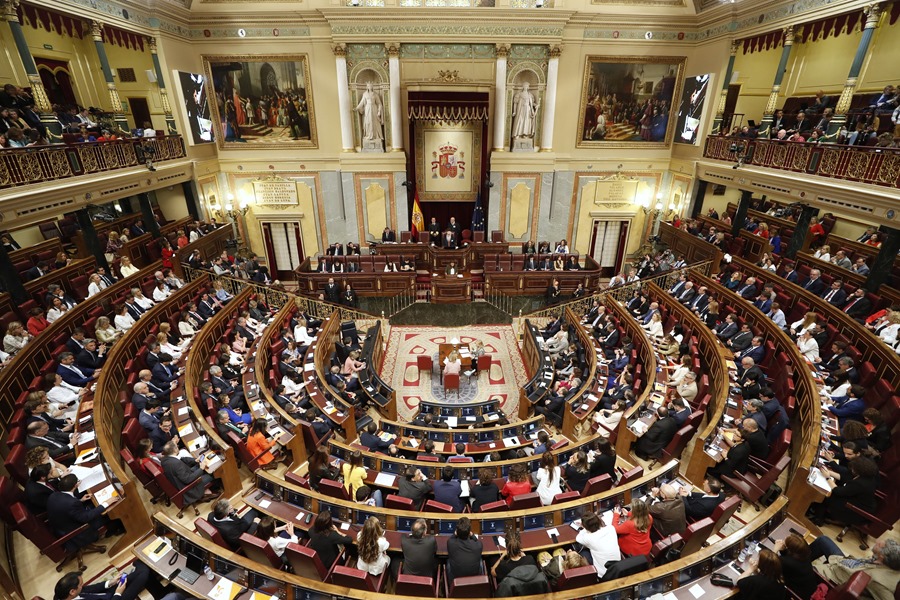 Diputados y senadores cuentan con una indemnización de transición de casi 9.000 euros