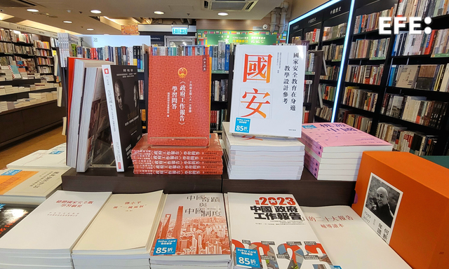 La desaparición de libros políticos hace saltar las alarmas en Hong Kong