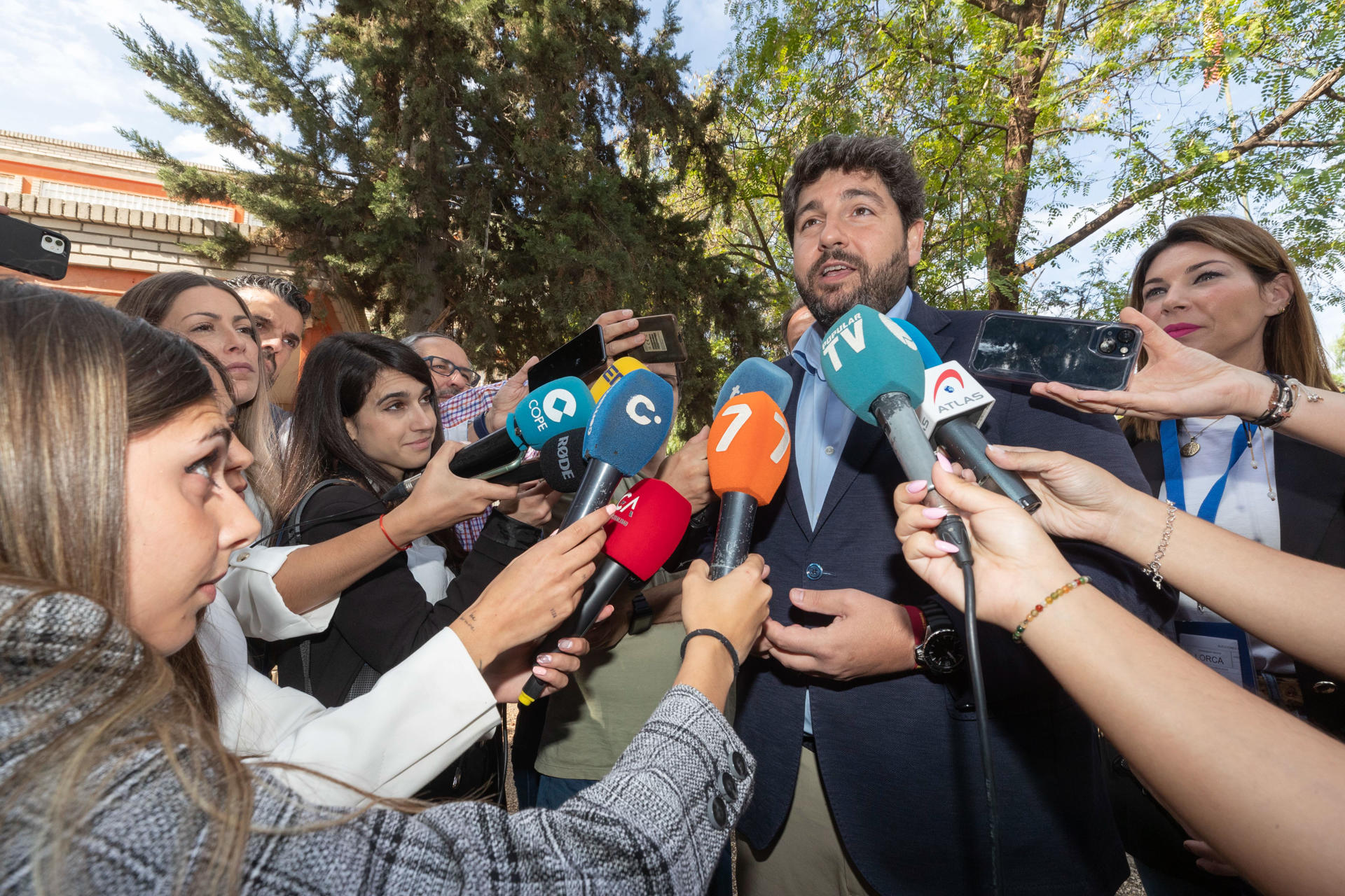 El presidente de la Comunidad de Murcia y candidato del PP a la reelección, Fernando López Miras, este domingo. EFE/Marcial Guillén