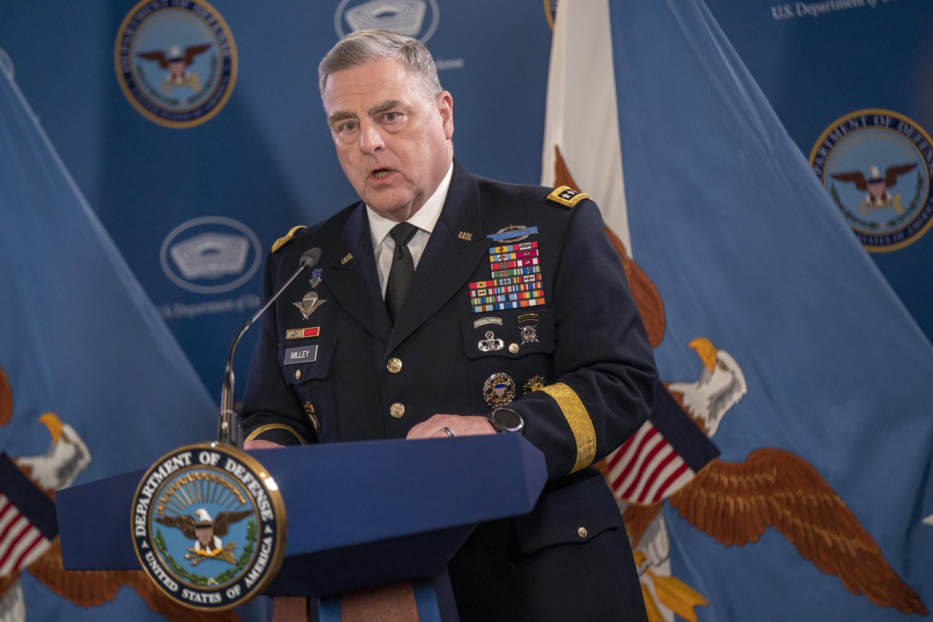 Washington (United States), 25/05/2023.- Chairman of the Joint Chiefs of Staff Gen. Mark Milley responds to a question from the news media during a press conference at the Pentagon in Arlington, Virginia, USA, 25 May 2023. EFE/EPA/SHAWN THEW
