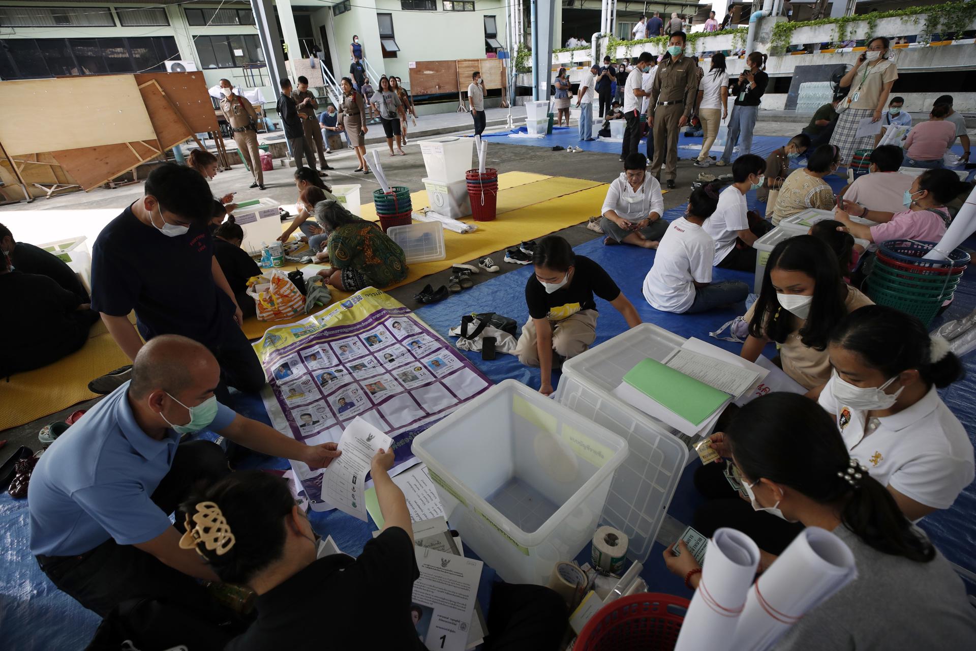 Thai electoral officials check ballot boxes and electoral items as they prepare for the general election at a district office in Bangkok, Thailand, 13 May 2023. EFE-EPA/RUNGROJ YONGRIT
