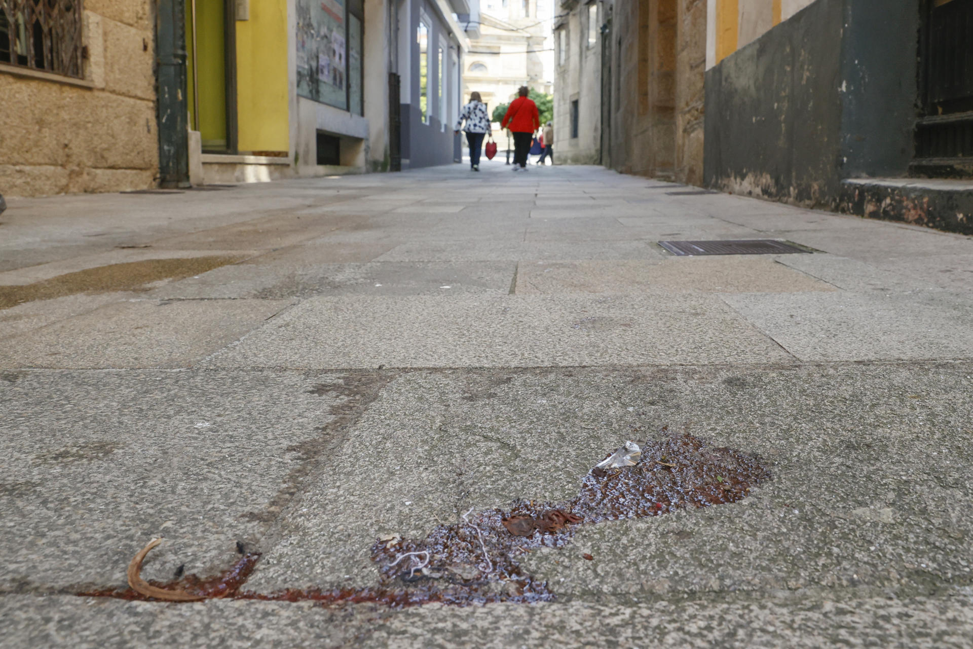 Calle Diego Delicado, donde la pasada madrugada un tiroteo acabó con un herido de bala en estado crítico. EFE/Lavandeira jr