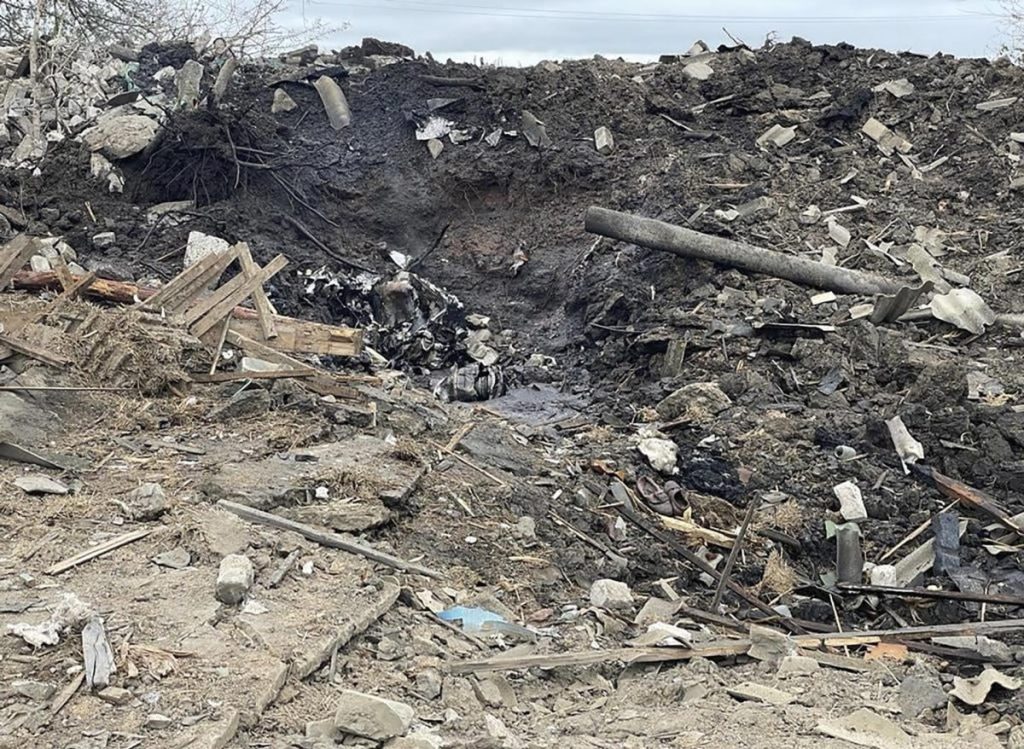 un sitio bombardeado en Pavlohrad, Ucrania