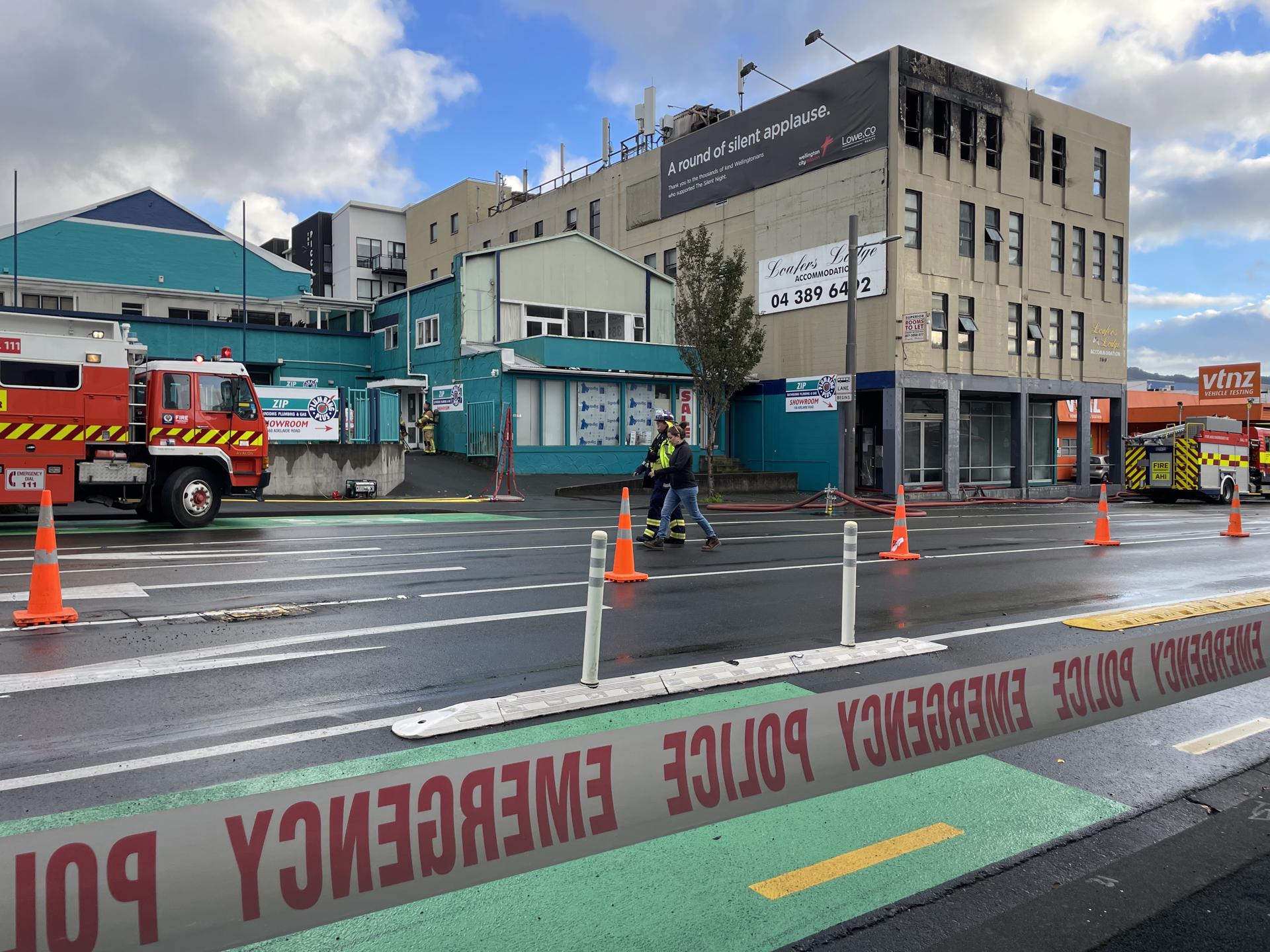 A hostel shows signs of damage after a fire ripped through the building, resulting in multiple fatalities, in Wellington, New Zealand, 16 May 2023. EFE/EPA/BEN MCKAY AUSTRALIA AND NEW ZEALAND OUT