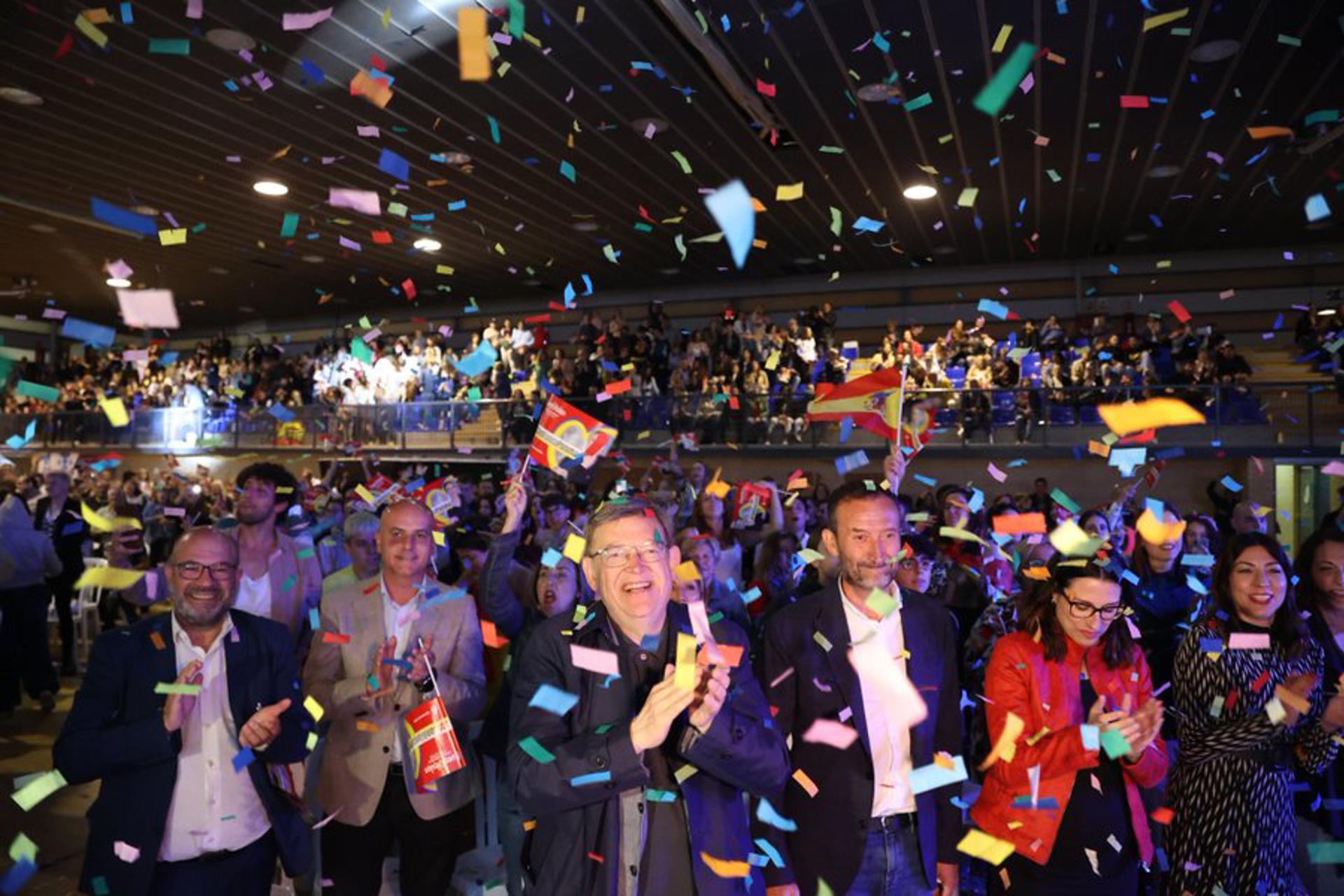 El candidato del PSPV a la presidencia de la Generalitat, Ximo Puig, en el acto para el seguimiento de Eurovisión celebrado en Elche, en euna imagen compartida en su momento por la Generalitat.