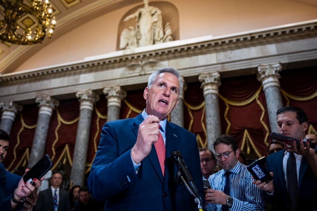 The leader of the US House of Representatives, Kevin McCarthy, speaks to the press, on May 24, 2023, in Washington.  EFE/Jim Lo Scalzo